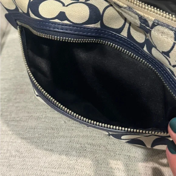 Coach Canvas Shoulder Bag in Navy and Beige - Picture 7 of 10